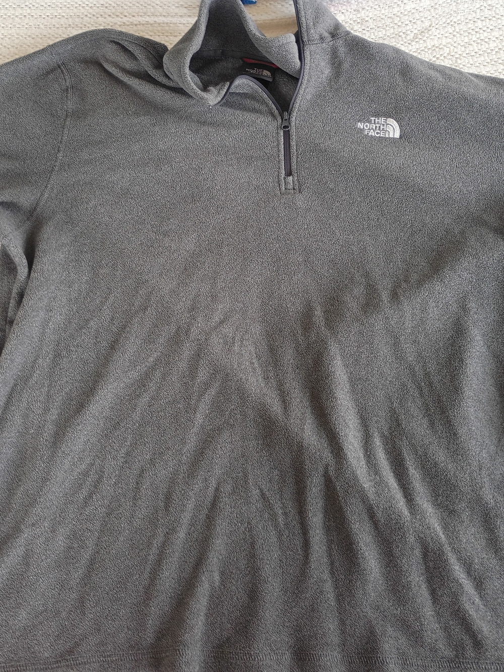 The North Face Men’s Gray Half-Zip Fleece Pullover